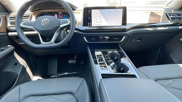 new 2025 Volkswagen Atlas car, priced at $43,036