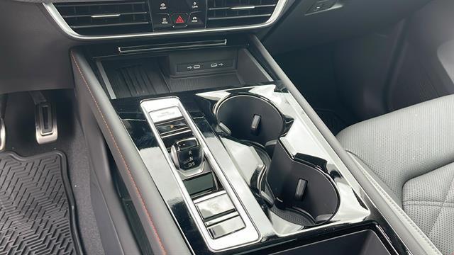 new 2025 Volkswagen Atlas car, priced at $46,647