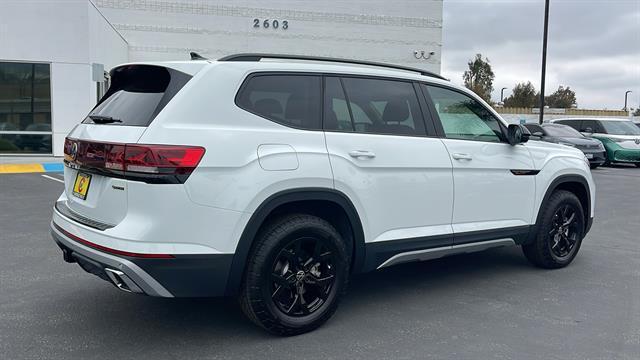 new 2025 Volkswagen Atlas car, priced at $46,647