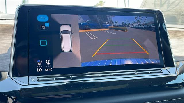 new 2025 Volkswagen Atlas car, priced at $53,939