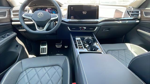 new 2025 Volkswagen Atlas car, priced at $53,939