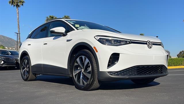 new 2025 Volkswagen ID.4 car, priced at $41,757