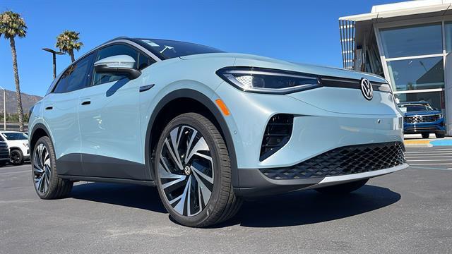 new 2025 Volkswagen ID.4 car, priced at $53,366