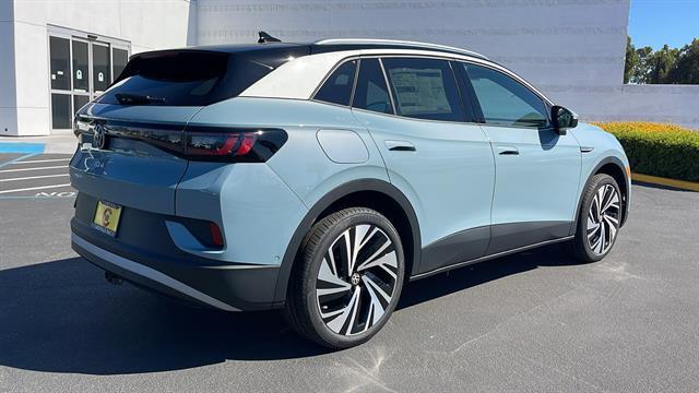 new 2025 Volkswagen ID.4 car, priced at $53,366