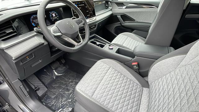 new 2025 Volkswagen Tiguan car, priced at $30,205
