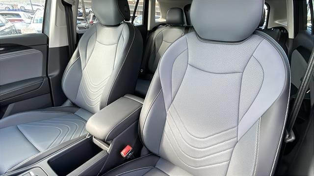 new 2025 Volkswagen Tiguan car, priced at $33,586