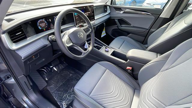 new 2025 Volkswagen Tiguan car, priced at $33,586