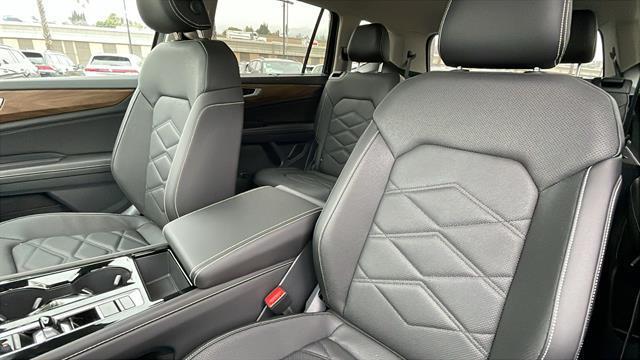 new 2025 Volkswagen Atlas car, priced at $45,527