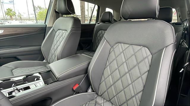 new 2025 Volkswagen Atlas car, priced at $53,484