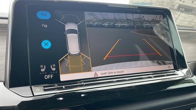 new 2025 Volkswagen Atlas car, priced at $53,484