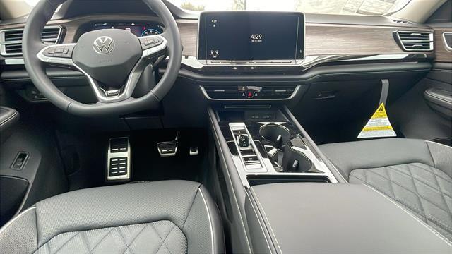 new 2025 Volkswagen Atlas car, priced at $53,484