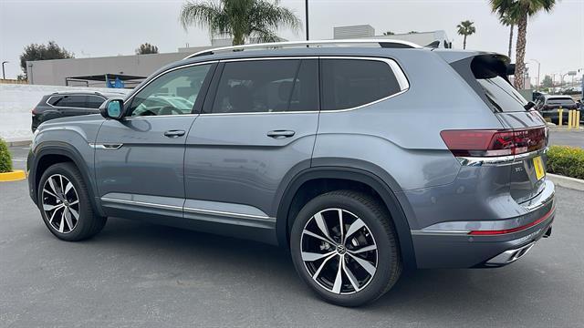 new 2025 Volkswagen Atlas car, priced at $53,484