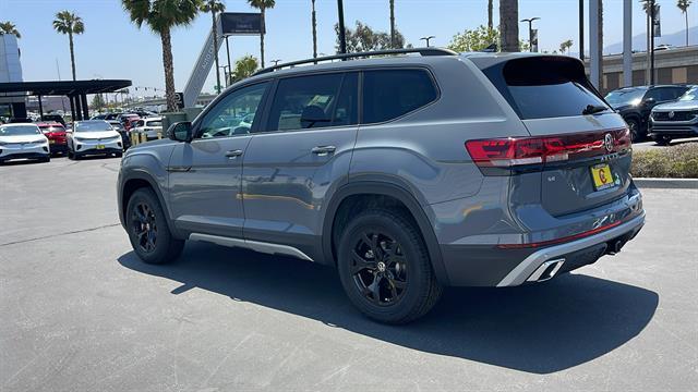 new 2025 Volkswagen Atlas car, priced at $46,929