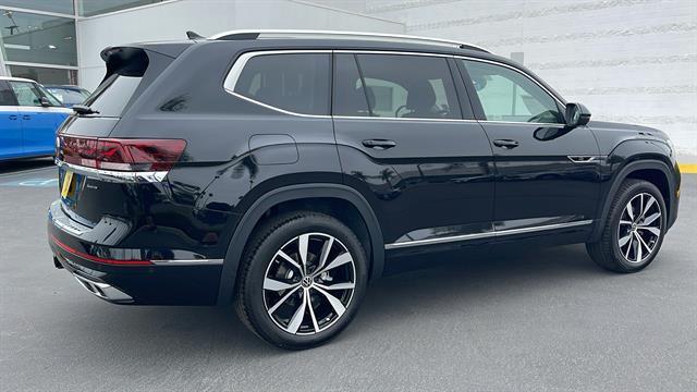 new 2025 Volkswagen Atlas car, priced at $53,039
