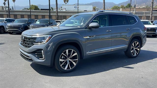 new 2025 Volkswagen Atlas car, priced at $53,924