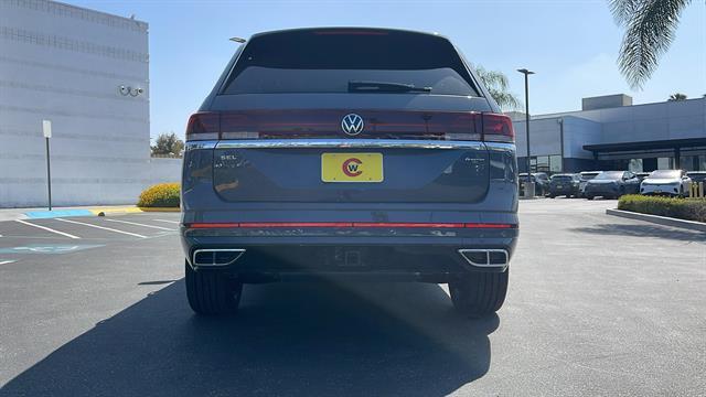 new 2025 Volkswagen Atlas car, priced at $53,924