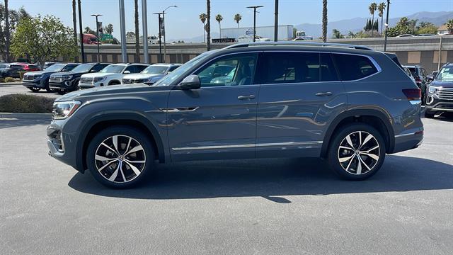 new 2025 Volkswagen Atlas car, priced at $53,924