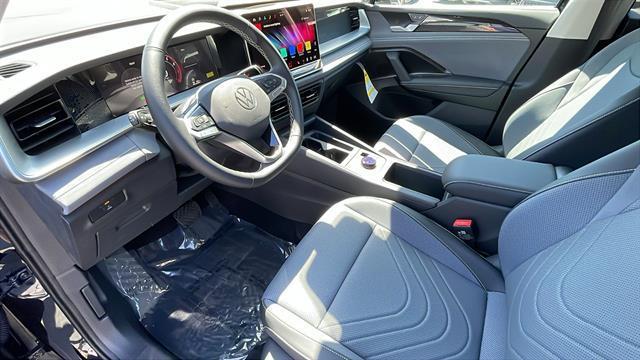 new 2025 Volkswagen Tiguan car, priced at $32,421