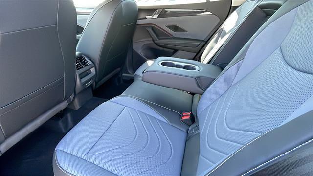 new 2025 Volkswagen Tiguan car, priced at $32,421