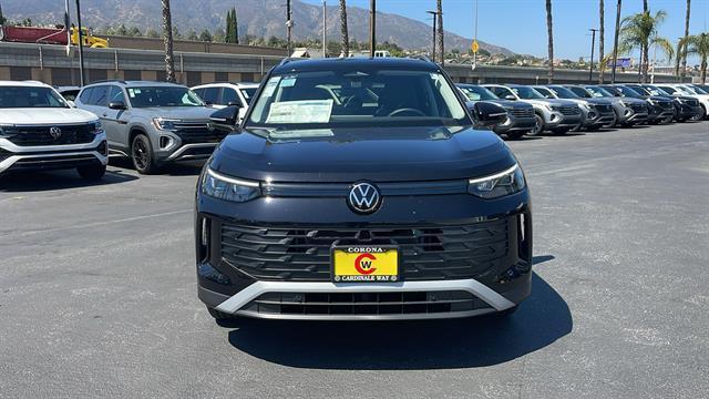 new 2025 Volkswagen Tiguan car, priced at $32,421
