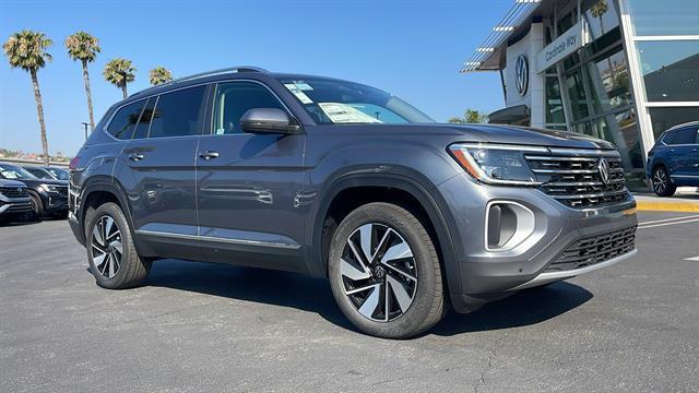 new 2025 Volkswagen Atlas car, priced at $48,074