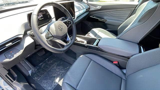 new 2025 Volkswagen ID.4 car, priced at $52,359