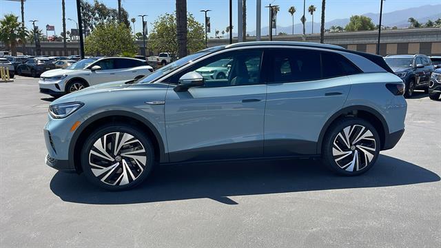 new 2025 Volkswagen ID.4 car, priced at $52,359