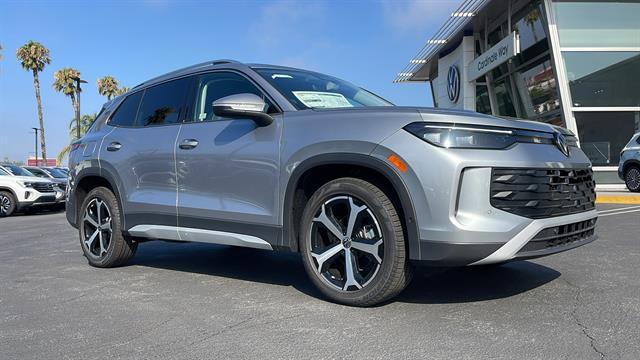 new 2025 Volkswagen Tiguan car, priced at $33,671