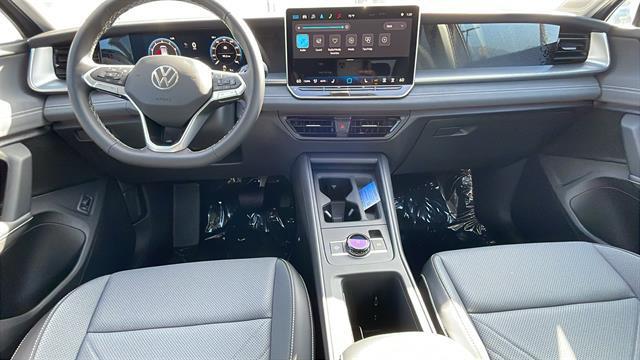 new 2025 Volkswagen Tiguan car, priced at $32,671