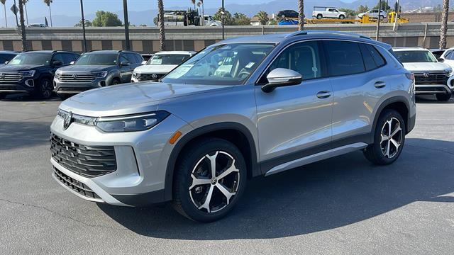 new 2025 Volkswagen Tiguan car, priced at $32,671