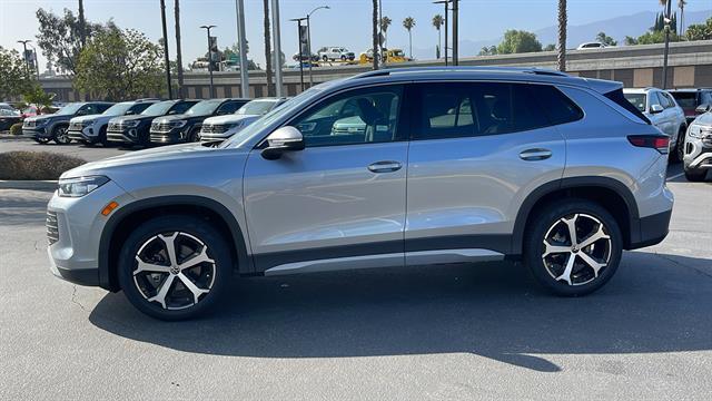 new 2025 Volkswagen Tiguan car, priced at $32,671