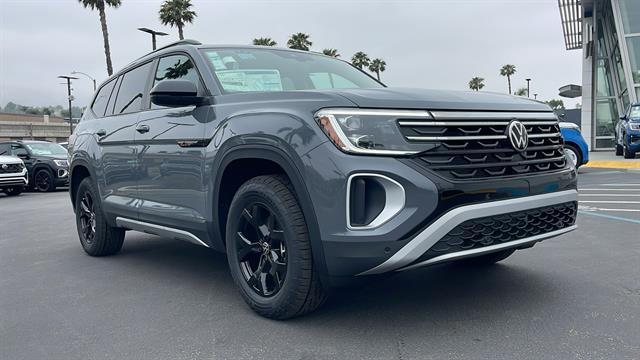 new 2025 Volkswagen Atlas car, priced at $46,059