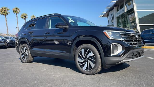new 2025 Volkswagen Atlas car, priced at $44,137