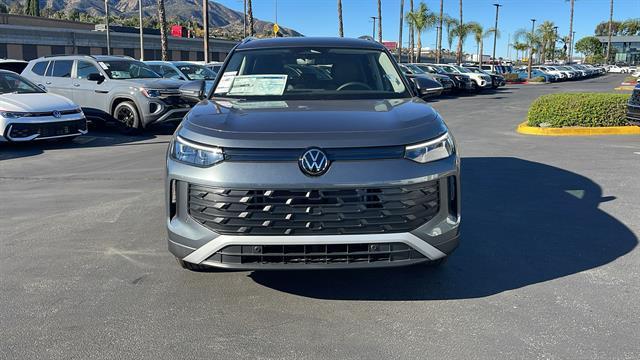 new 2025 Volkswagen Tiguan car, priced at $32,682