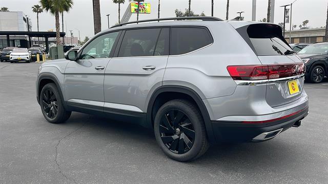 new 2025 Volkswagen Atlas car, priced at $44,369