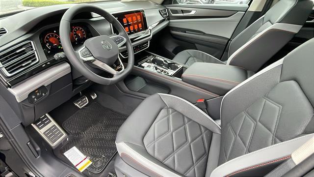 new 2025 Volkswagen Atlas car, priced at $45,854
