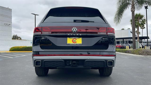 new 2025 Volkswagen Atlas car, priced at $45,854