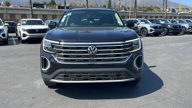 new 2025 Volkswagen Atlas car, priced at $43,324