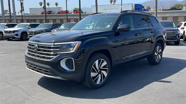 new 2025 Volkswagen Atlas car, priced at $43,324