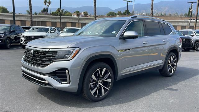 new 2025 Volkswagen Atlas car