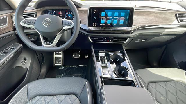 new 2025 Volkswagen Atlas car