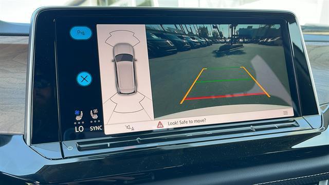 new 2025 Volkswagen Atlas car, priced at $42,124