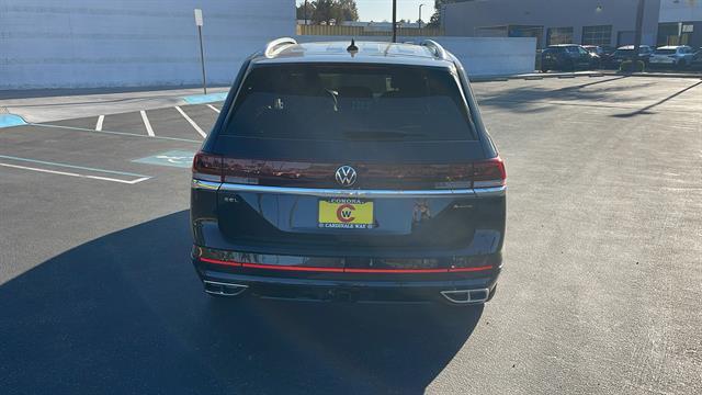 new 2025 Volkswagen Atlas car, priced at $53,024