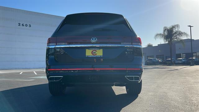 new 2025 Volkswagen Atlas car, priced at $53,024