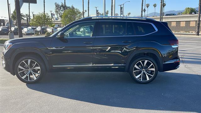 new 2025 Volkswagen Atlas car, priced at $53,024