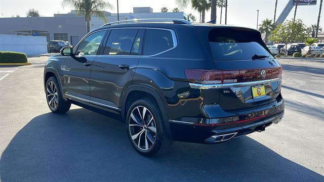 new 2025 Volkswagen Atlas car, priced at $53,024