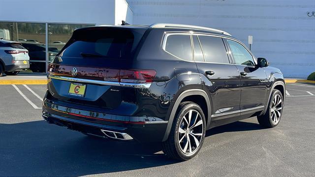 new 2025 Volkswagen Atlas car, priced at $53,024