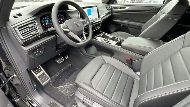new 2025 Volkswagen Atlas Cross Sport car, priced at $48,551