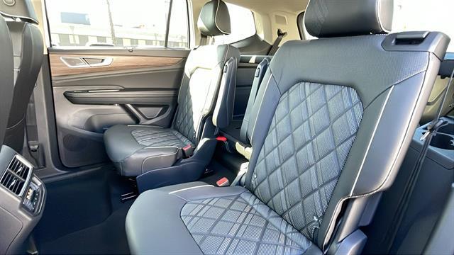 new 2026 Volkswagen Atlas car, priced at $58,634