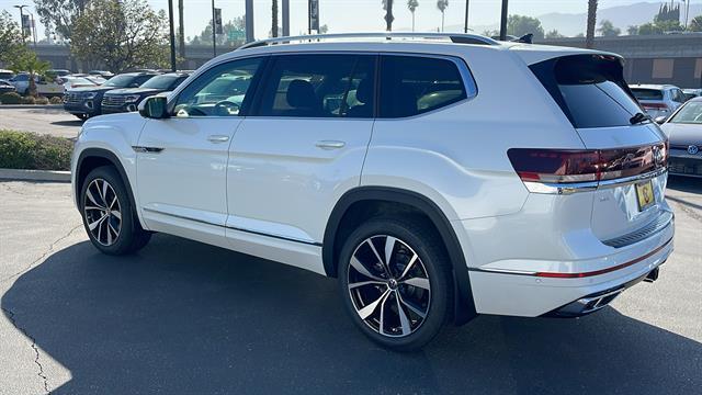 new 2026 Volkswagen Atlas car, priced at $58,634